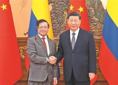 習(xí)近平會(huì)見(jiàn)哥倫比亞總統(tǒng)佩特羅